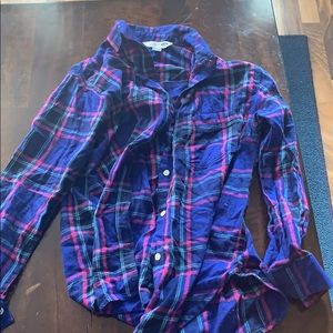 A colorful and cute plaid shirt